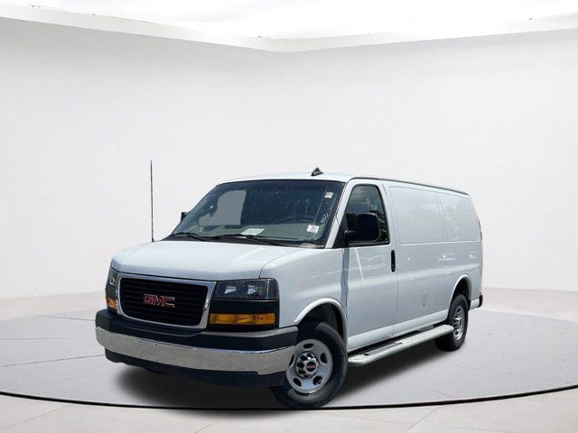 2022 GMC Savana Base