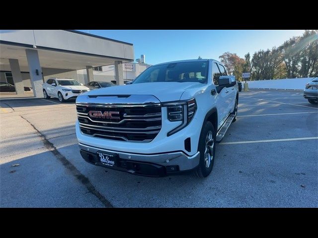 2022 GMC Sierra 1500 SLT