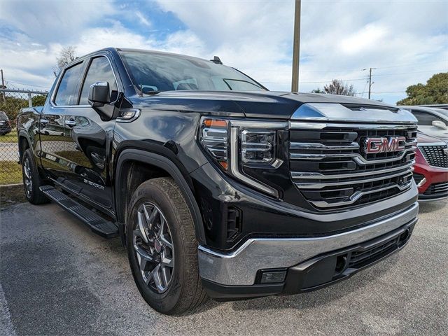 2022 GMC Sierra 1500 SLT