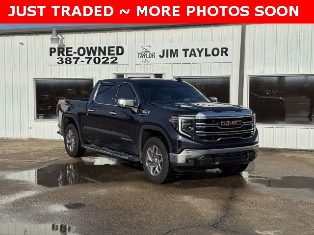 2022 GMC Sierra 1500 SLT