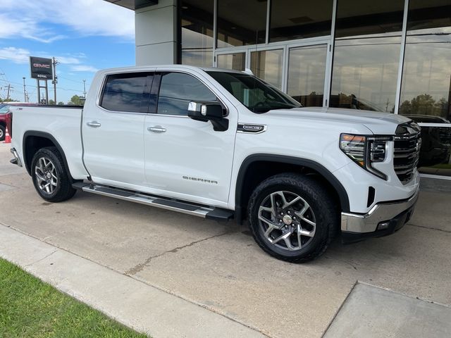 2022 GMC Sierra 1500 SLT