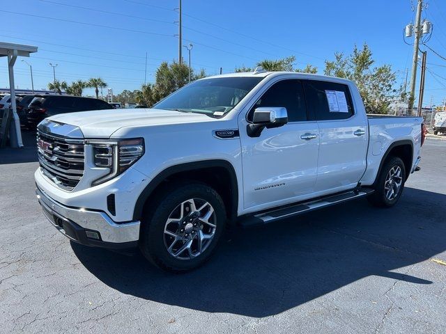 2022 GMC Sierra 1500 SLT