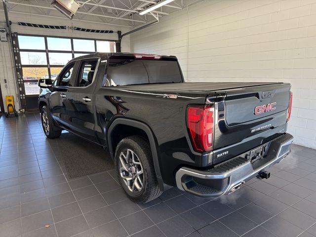 2022 GMC Sierra 1500 SLT