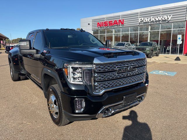 2022 GMC Sierra 3500HD Denali