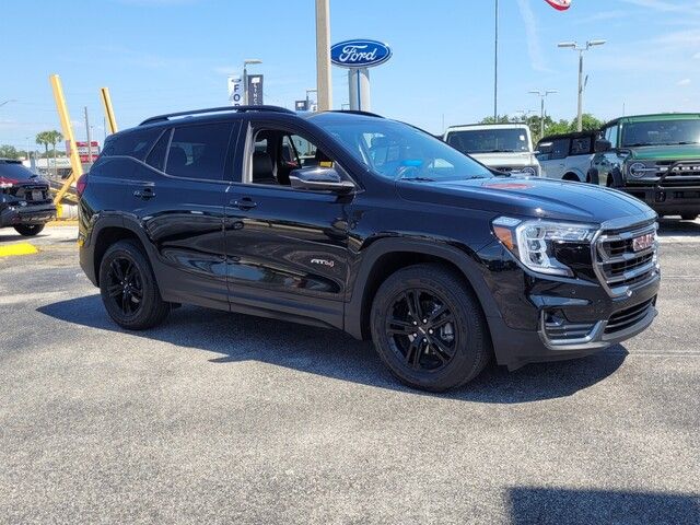 2022 GMC Terrain AT4