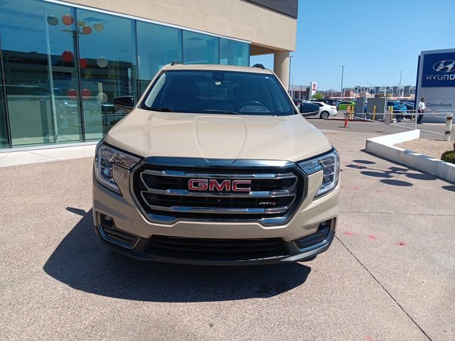 2022 GMC Terrain AT4