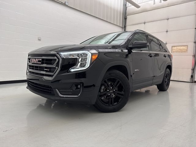 2022 GMC Terrain AT4