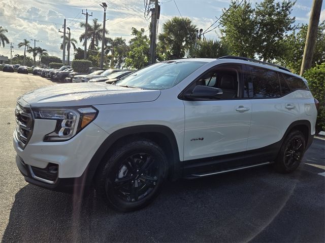 2022 GMC Terrain AT4