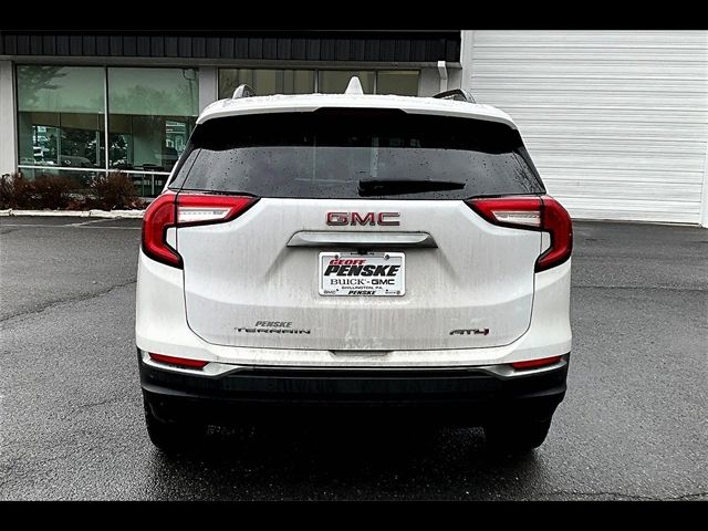 2022 GMC Terrain AT4