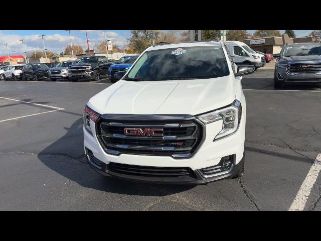 2022 GMC Terrain AT4