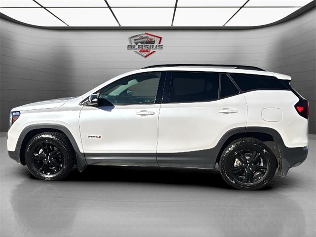 2022 GMC Terrain AT4