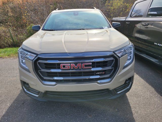 2022 GMC Terrain AT4