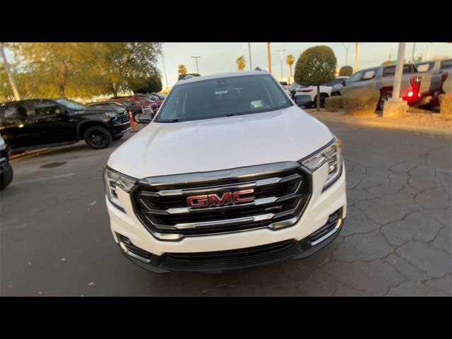 2022 GMC Terrain AT4