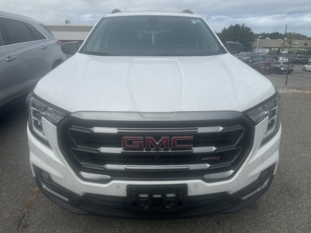 2022 GMC Terrain AT4