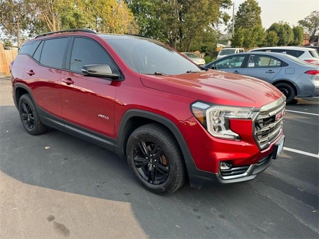 2022 GMC Terrain AT4