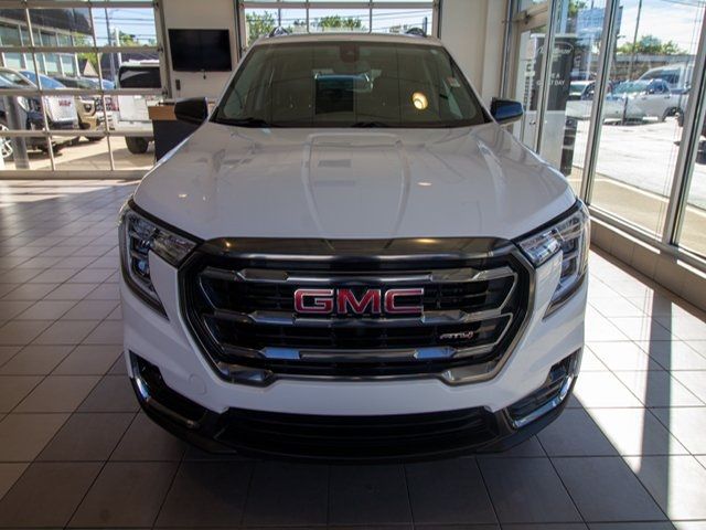 2022 GMC Terrain AT4