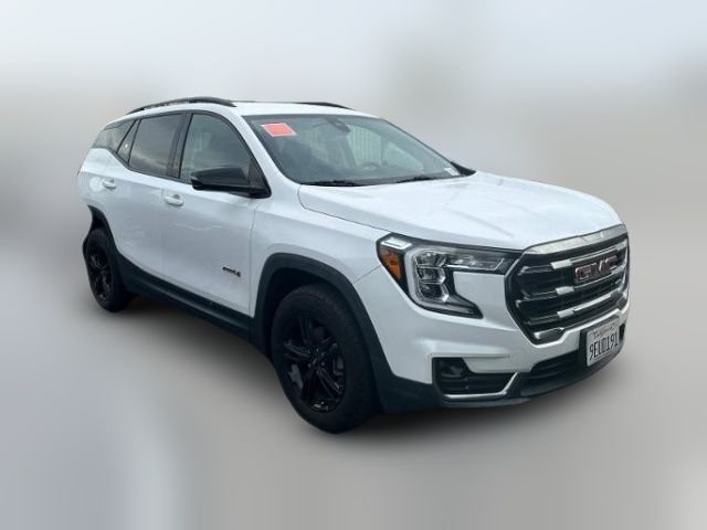 2022 GMC Terrain AT4