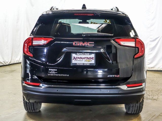 2022 GMC Terrain AT4