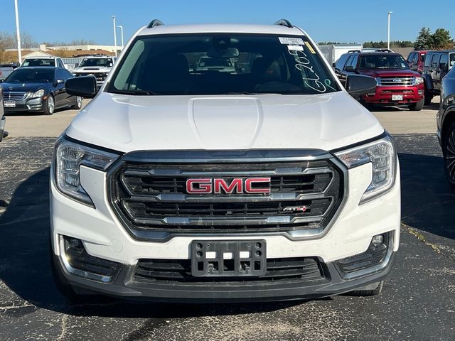 2022 GMC Terrain AT4