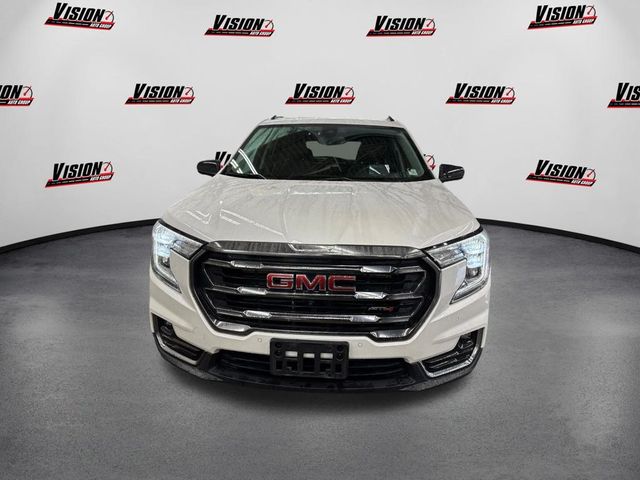 2022 GMC Terrain AT4