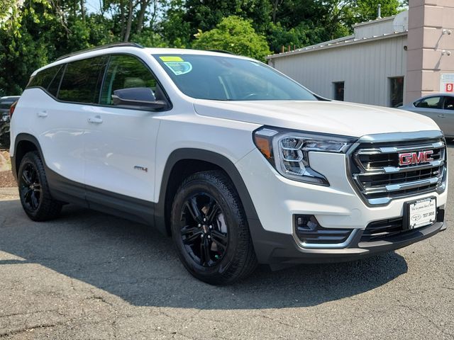 2022 GMC Terrain AT4