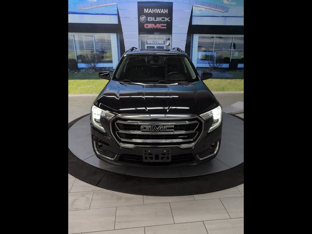 2022 GMC Terrain AT4