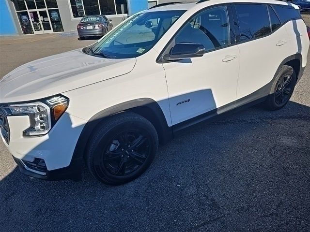 2022 GMC Terrain AT4