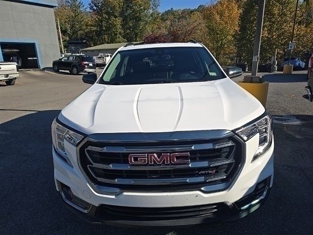 2022 GMC Terrain AT4