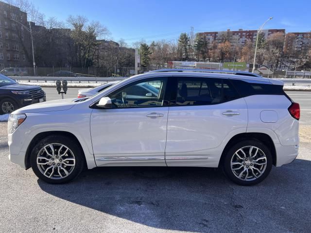 2022 GMC Terrain Denali