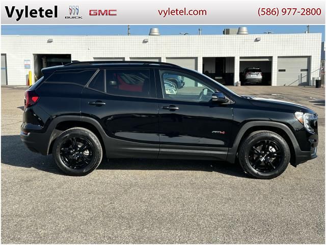 2022 GMC Terrain AT4