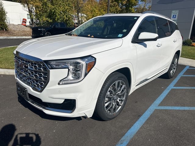 2022 GMC Terrain Denali