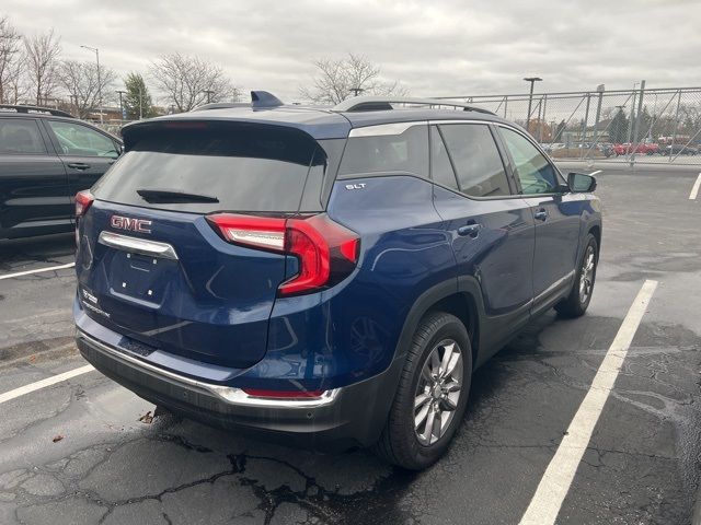 2022 GMC Terrain SLT