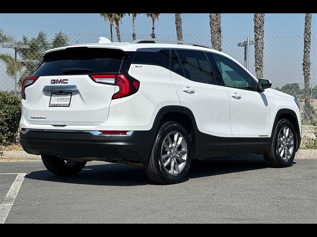 2022 GMC Terrain SLT