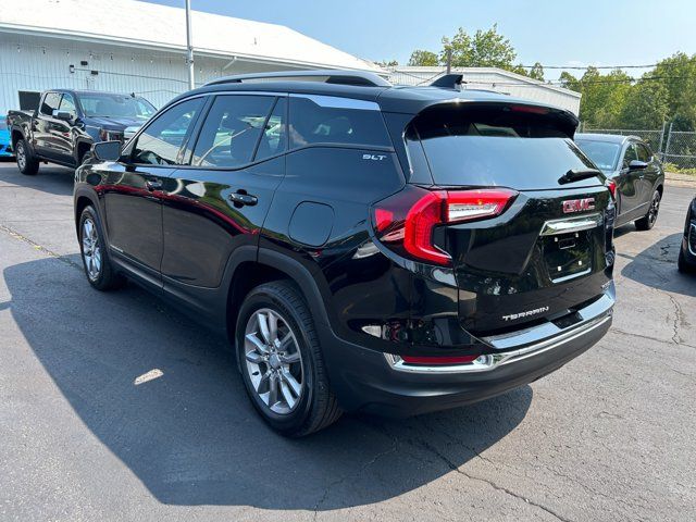 2022 GMC Terrain SLT