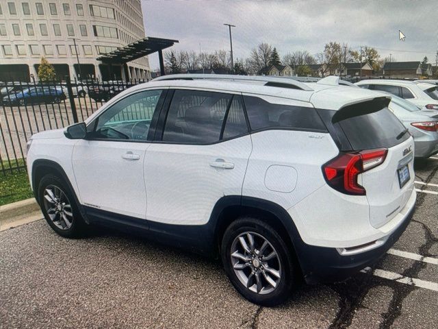 2022 GMC Terrain SLT