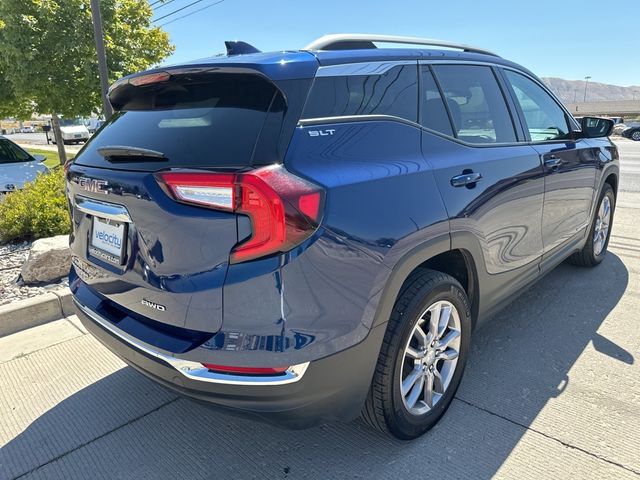 2022 GMC Terrain SLT