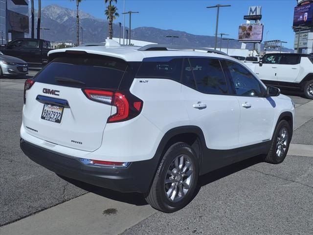 2022 GMC Terrain SLT