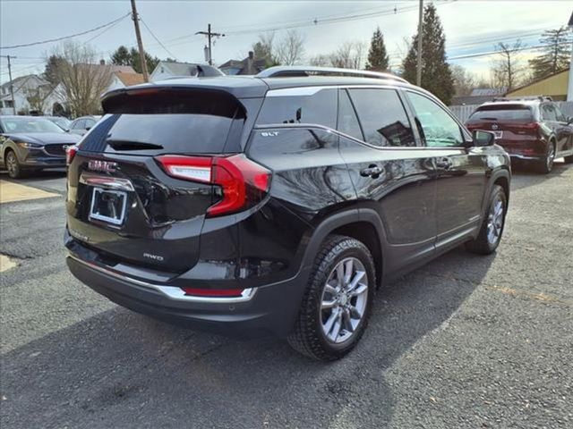 2022 GMC Terrain SLT