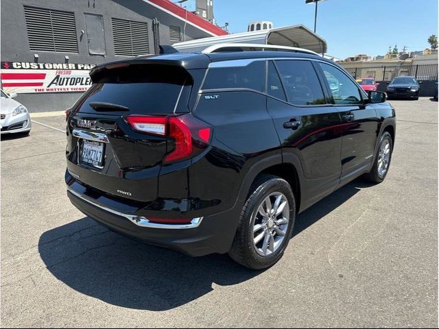 2022 GMC Terrain SLT