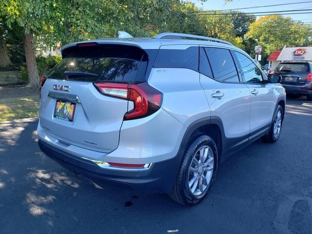 2022 GMC Terrain SLT