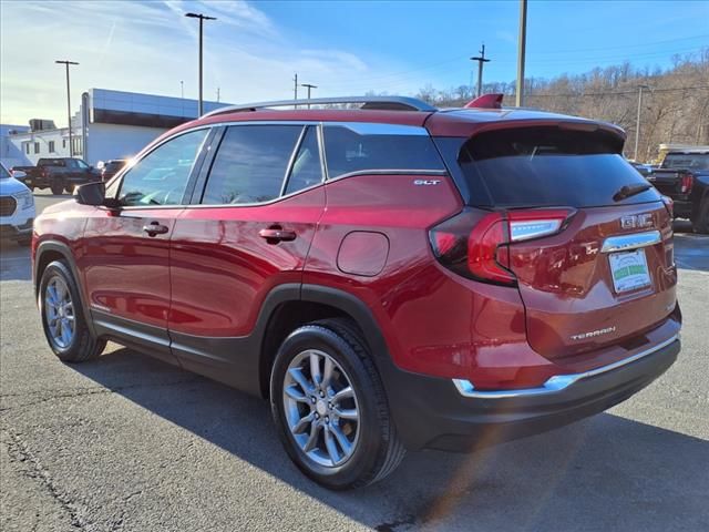 2022 GMC Terrain SLT