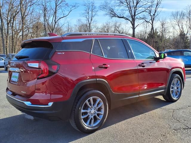 2022 GMC Terrain SLT