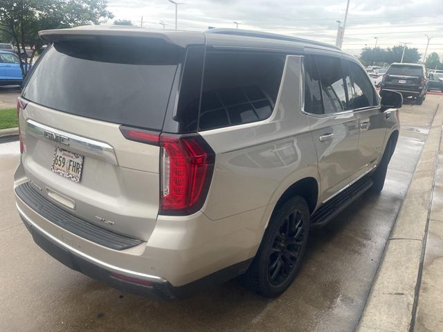 2022 GMC Yukon SLT