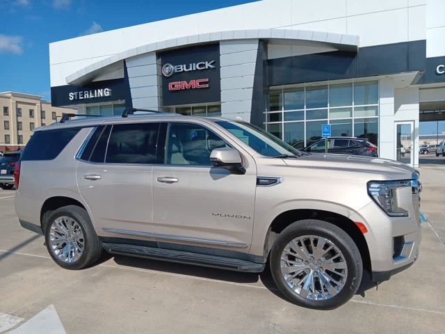 2022 GMC Yukon SLT