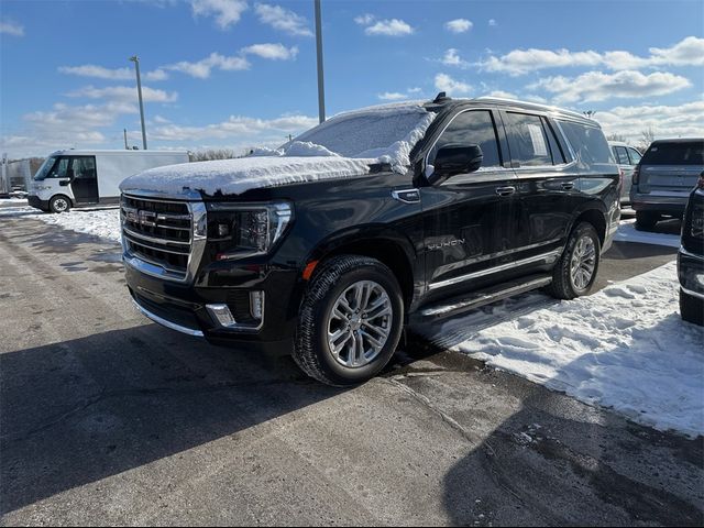 2022 GMC Yukon SLT