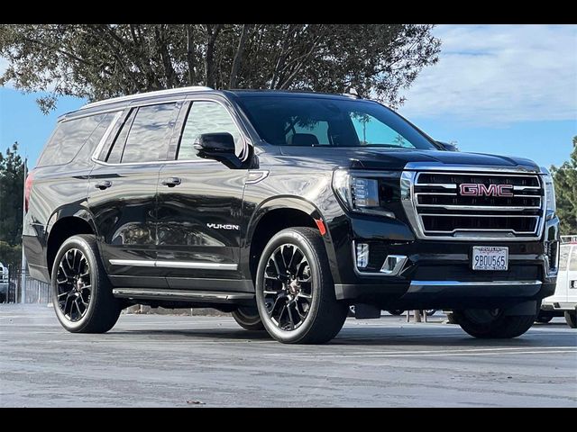 2022 GMC Yukon SLT