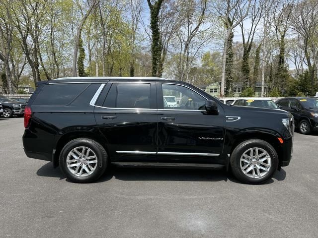 2022 GMC Yukon SLT