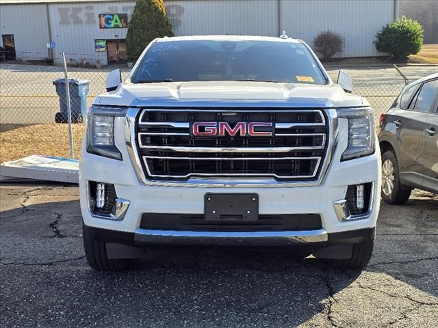 2022 GMC Yukon SLT