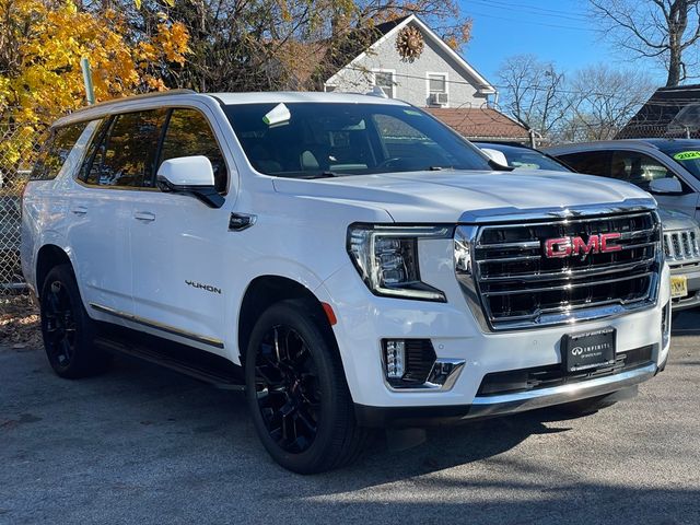 2022 GMC Yukon SLT