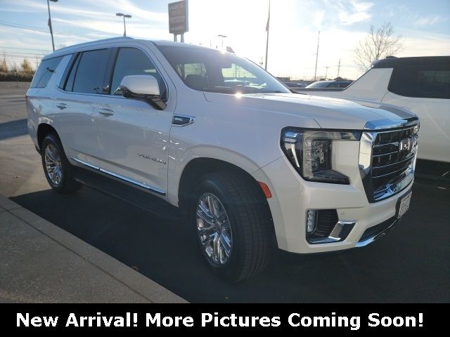 2022 GMC Yukon SLT